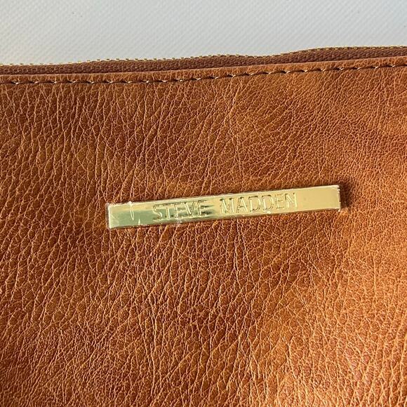 STEVE MADDEN Clutch Purse Wrist Strap Zipper Brown Vegan Leather Classic Minimal - Picture 2 of 12
